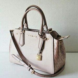 MK bag Ballet Gold Messenger Hayes Leather